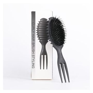 Detangling Curl Defining Brush met groeven en ribbels in zwart